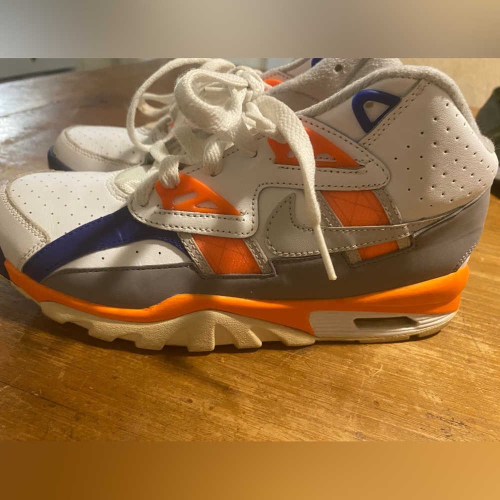 Nike Air trainer SC HIGH BO JACKSON SZ 5Y